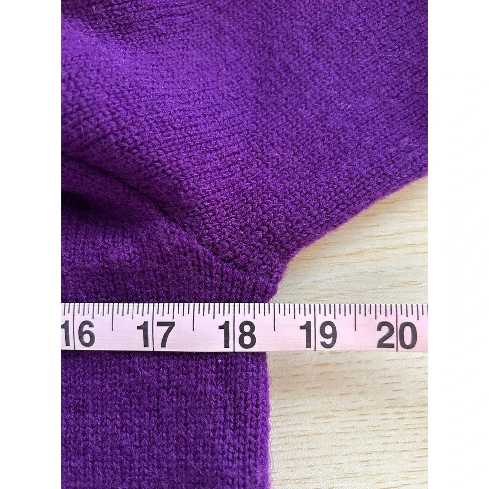 Vintage 100% Pure Wool Purple V-Neck‎ Cardigan Sweater Women's M english winter